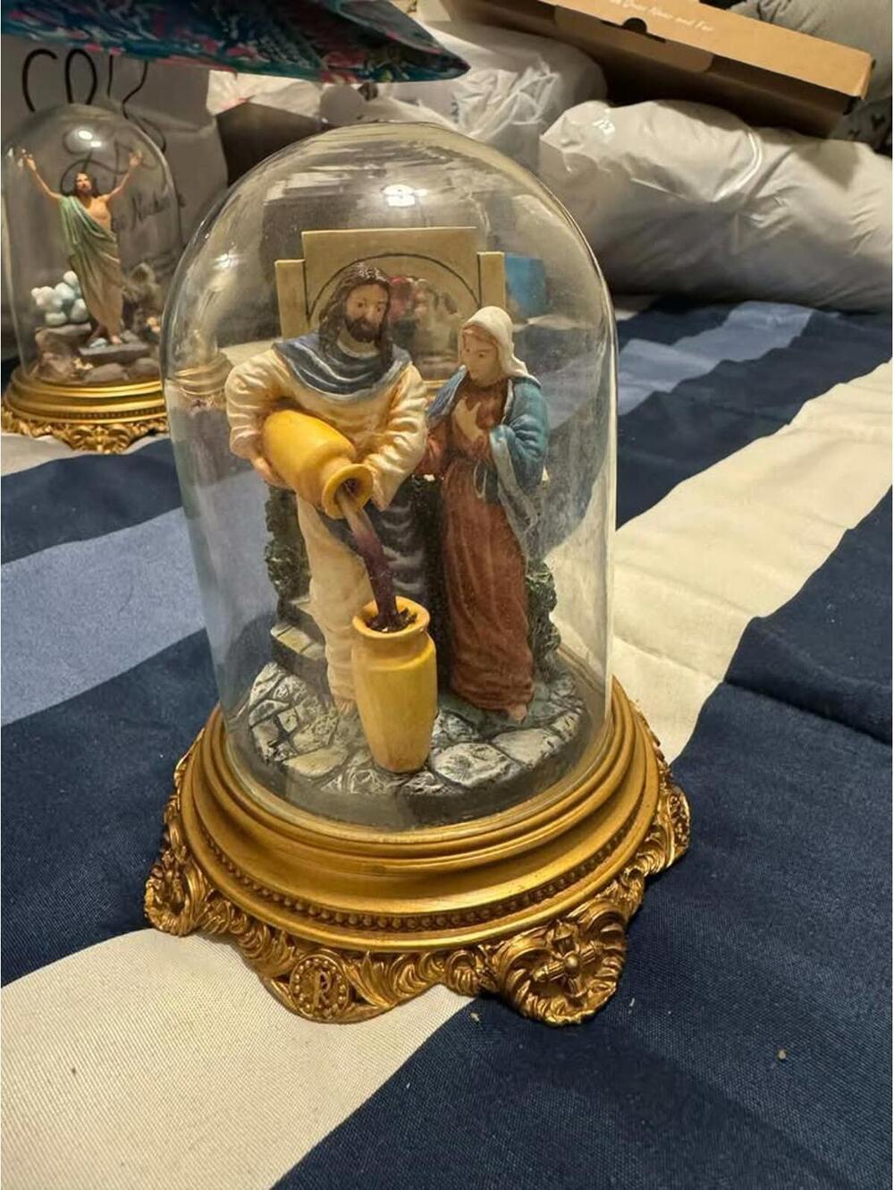 Vintage Franklin Mint Glass Dome Figures - Set of 6 - Mint Condition - Picture 7 of 9